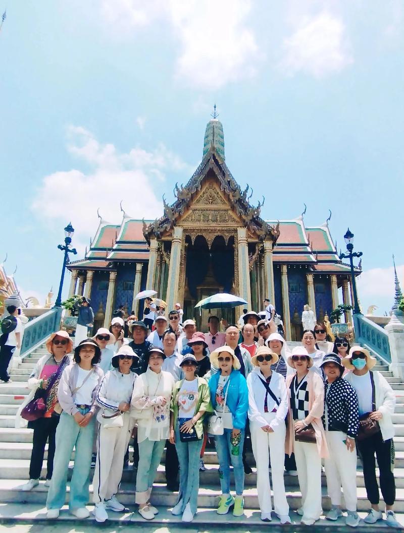 Qianyi team at Grand Palace